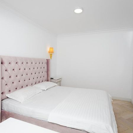 Apartament Amaya Bistriţa Exteriör bild