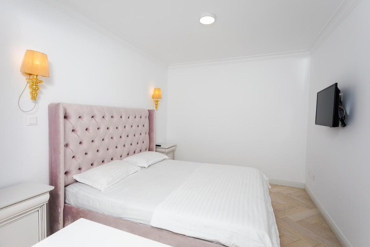 Apartament Amaya Bistriţa Exteriör bild